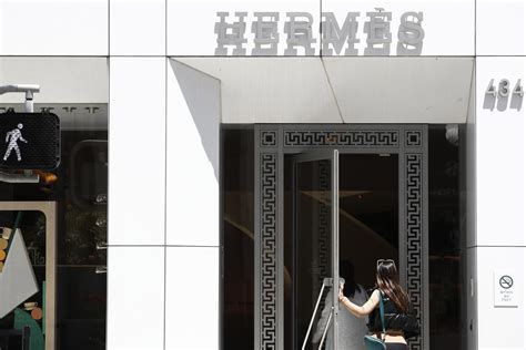 furto borse hermes|Furto e sospetti al negozio Hermès di via Montenapoleone: .